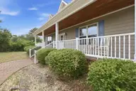 221 Oak Grove Circle, Hubert, NC 28539 — 3-bedroom home in Vista Cay, Hubert, NC, photo 8 of 48