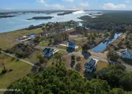 137 Bethea Street, Holly Ridge, NC 28445 — 3-bedroom waterfront home in Redd's Cove, Holly Ridge, NC, photo 16 of 72: 137 Bethea St MLS-68