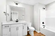 235 Cline Way Unit 107, Beaufort, NC 28516 — 3-bedroom townhome in 1809 Live Oak, Beaufort, NC, photo 22 of 38: Bathroom 2