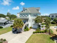 111 Riverside Avenue, Morehead City, NC 28557 — 5-bedroom waterfront home in Morehead Bluffs, Morehead City, NC, photo 2 of 53: 111 Riverside