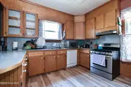606 W Colonial Avenue, Elizabeth City, NC 27909 — 3-bedroom home, Elizabeth City, NC, photo 12 of 43: DSC_1408-2