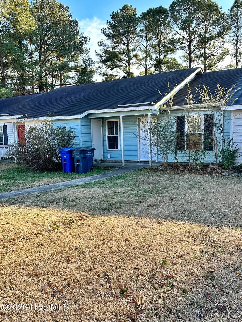 708 Pinewood Drive, Jacksonville, NC 28546 — 2-bedroom townhome in Pinewood Downs, Jacksonville, NC, photo 1 of 21: Front of House