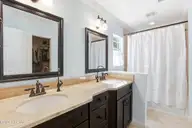 310 Bayshore Drive, Wilmington, NC 28411 — 4-bedroom waterfront home in Bayshore Estates, Wilmington, NC, photo 24 of 56: 24_310_bayshore_dr_024