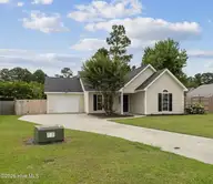10025 Birch Place, Leland, NC 28451 — 3-bedroom home in Wood Ridge, Leland, NC, photo 2 of 29