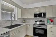 724 Azalea Drive 433, Hampstead, NC 28443 — 2-bedroom waterfront condo in Plantation Pointe, Hampstead, NC, photo 16 of 43: Kitchen