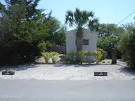 133 Myrtle Avenue, Kure Beach, NC 28449 — 3-bedroom manufactured home in Hanby Beach, Kure Beach, NC, photo 6 of 27: DSC03697