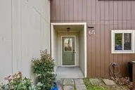 65 Quarterdeck Townes, New Bern, NC 28562 — 3-bedroom townhome in River Bend, New Bern, NC, photo 2 of 33: image