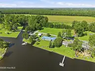 835 Foreman Lane, Belhaven, NC 27810 — 4-bedroom waterfront home, Belhaven, NC, photo 11 of 43: 835Foreman-11