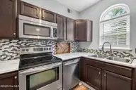 719 Bragg Drive Apt B, Wilmington, NC 28412 — 2-bedroom condo in Hampton Place, Wilmington, NC, photo 7 of 32