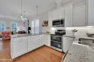 303 E Water Street, Washington, NC 27889 — 3-bedroom waterfront home in Moss Landing, Washington, NC, photo 22 of 48: 303 East Water St-22
