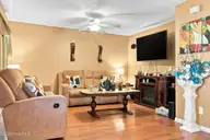 311 Fleming Street, Washington, NC 27889 — 3-bedroom home, Washington, NC, photo 8 of 41: 21-web-or-mls-IMG_0008