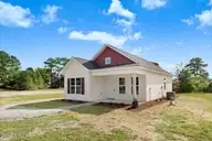 303 E James Street, La Grange, NC 28551 — 2-bedroom home, La Grange, NC, photo 21 of 22: 04-303 E James St-4