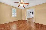 1314 Queen Street, Wilmington, NC 28401 — 3-bedroom home in Dawson-Castle Street, Wilmington, NC, photo 20 of 29: 020_img_9061_508