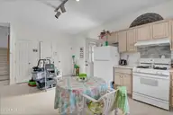 2016 Lynnwood Drive, Wilmington, NC 28403 — 4-bedroom home in Glen Meade, Wilmington, NC, photo 17 of 28