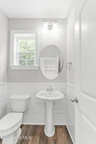 413 Robert E Lee Drive, Wilmington, NC 28412 — 4-bedroom home in Pine Valley Estates, Wilmington, NC, photo 16 of 47: 016_413_robert_e_lee_drive-15_927