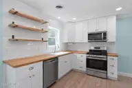 2017 Burnett Boulevard, Wilmington, NC 28401 — 2-bedroom home in Sunset Park, Wilmington, NC, photo 12 of 31