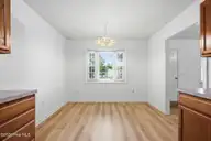 502 Courtyard E, Beaufort, NC 28516 — 2-bedroom condo in Courtyard East, Beaufort, NC, photo 12 of 37: 29-web-or-mls-502 Courtyard East 049