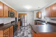 2820 Walter Drive, New Bern, NC 28562 — 4-bedroom home in Brices Crossing, New Bern, NC, photo 6 of 22: Kitchen