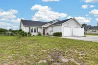 126 Charlton Road, Hubert, NC 28539 — 2-bedroom townhome in Foxtrace Point, Hubert, NC, photo 2 of 17