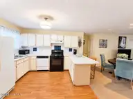 406 Forest Park Road Unit 102, Wilmington, NC 28409 — 2-bedroom condo in Lakeside Village, Wilmington, NC, photo 4 of 18