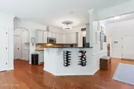 301 Palisades Way, New Bern, NC 28560 — 4-bedroom home in Lynnwood Highlands, New Bern, NC, photo 24 of 65: foyer/kitchen