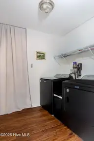 514 Jefferson Avenue, New Bern, NC 28560 — 3-bedroom home in Colonial Heights, New Bern, NC, photo 13 of 36: Laundry