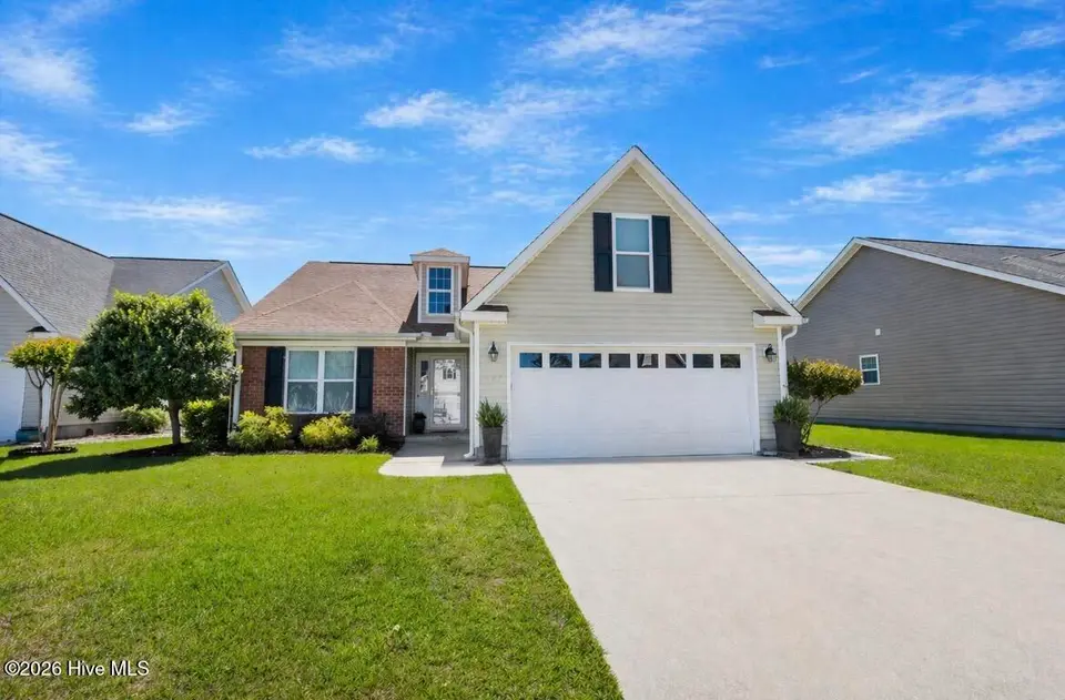 113 Bermuda View, New Bern, NC 28560 — 3-bedroom home in Carolina Pines, New Bern, NC, photo 1 of 42: IMG_9557