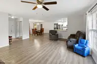 607 Oakwood Avenue, Jacksonville, NC 28546 — 3-bedroom home in Brynn Marr, Jacksonville, NC, photo 11 of 50: 607oakwoodave_011