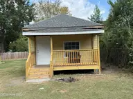 911 Washington Street E, Wilson, NC 27893 — 1-bedroom home, Wilson, NC, photo 14 of 20: IMG_7757