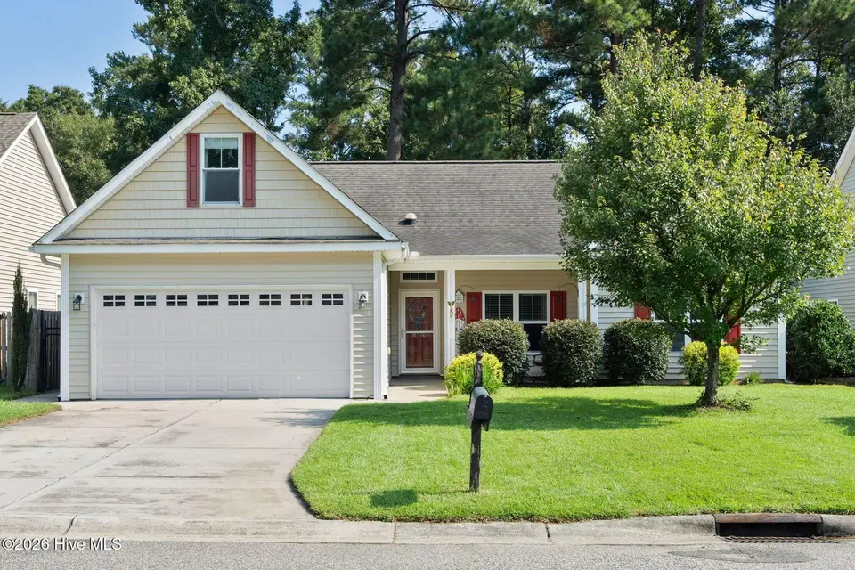 8776 Lanvale Oaks Drive NE, Leland, NC 28451 — 3-bedroom home in Lanvale Oaks, Leland, NC, photo 1 of 46