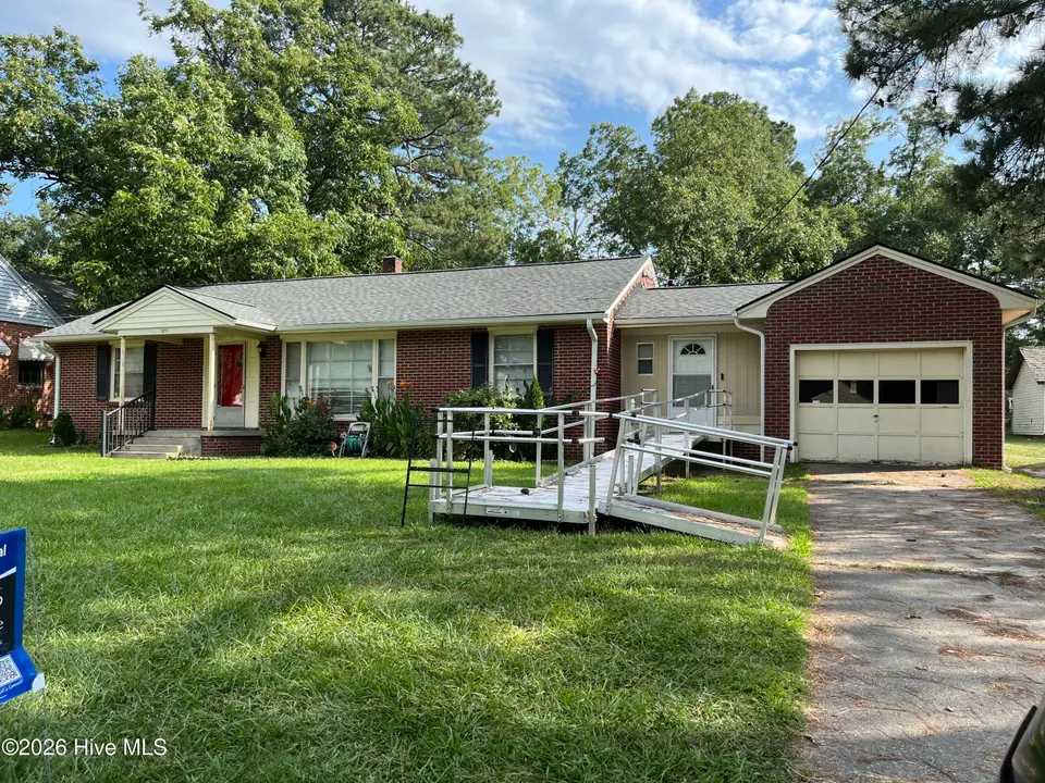 1219 W Thomas Street, Rocky Mount, NC 27804 — 3-bedroom home, Rocky Mount, NC, photo 1 of 12: IMG_0293