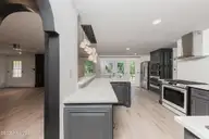 107 Boatswain Drive, New Bern, NC 28562 — 5-bedroom waterfront home in River Bend, New Bern, NC, photo 18 of 71: Kitchen
