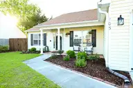103 Spanish Moss Court, Hampstead, NC 28443 — 3-bedroom home in Forest At Belvedere, Hampstead, NC, photo 3 of 28: Welcome to your new home.