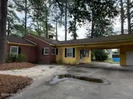 401 E 10th Street, Washington, NC 27889 — 3-bedroom home, Washington, NC, photo 3 of 3