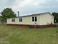 1071 Red Hill Road, Mount Olive, NC 28365 — 3-bedroom manufactured home, Mount Olive, NC, photo 20 of 20: IMG_1253
