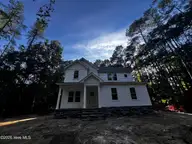 1820 E Indiana Avenue, Southern Pines, NC 28388 — 4-bedroom home, Southern Pines, NC, photo 2 of 71: IMG_8820