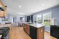 1005 Bowsprit Court, Jacksonville, NC 28546 — 4-bedroom manufactured home in Maynard Manor, Jacksonville, NC, photo 12 of 40