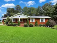 201 Forest Drive, La Grange, NC 28551 — 3-bedroom home in Eastwood, La Grange, NC, photo 2 of 22: 201 Forest Dr