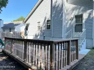 410 S Holly Lane, Swansboro, NC 28584 — 3-bedroom home in Swansboro Heights, Swansboro, NC, photo 22 of 25