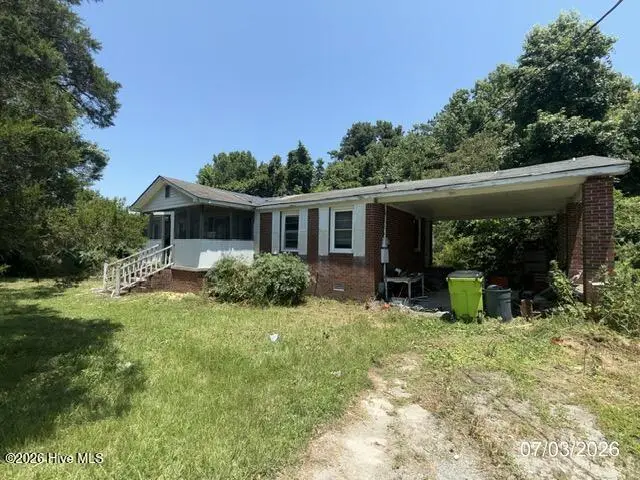 5516 County Line Road, New Bern, NC 28562 — 3-bedroom home, New Bern, NC, photo 1 of 14: A Front View