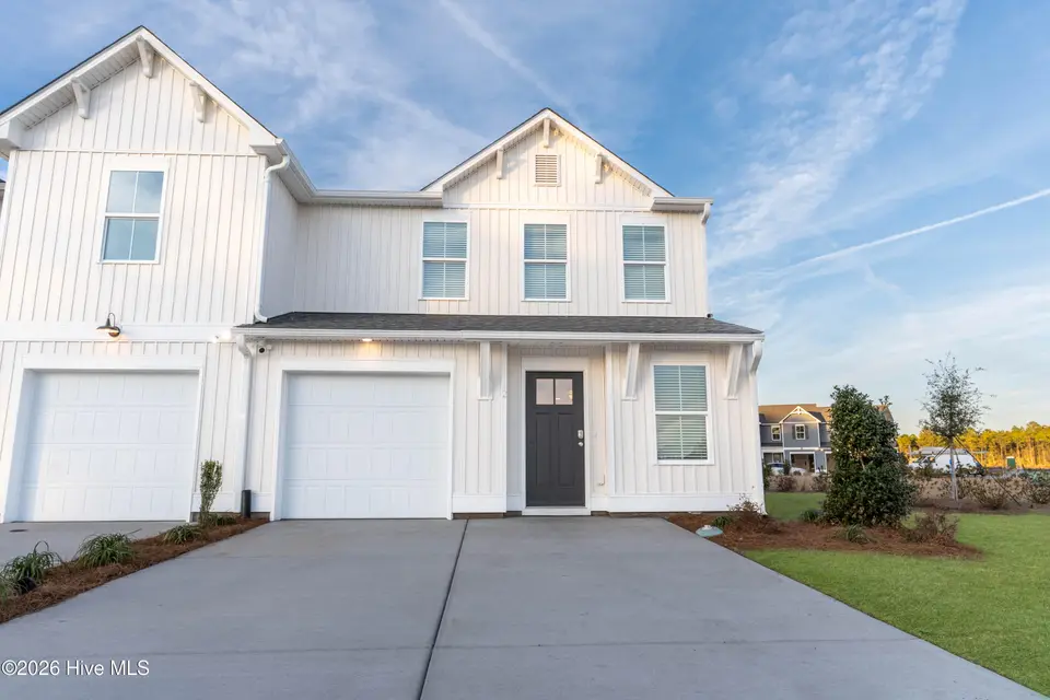 48 W Pioneer Way 124, Hampstead, NC 28443 — 3-bedroom townhome in Brookfield Branch, Hampstead, NC, photo 1 of 27: Sugarhill - Soft Egret