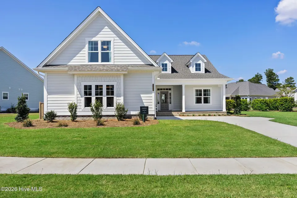 7326 Foxbriar Drive, Leland, NC 28451 — 3-bedroom home in Brunswick Forest, Leland, NC, photo 1 of 68