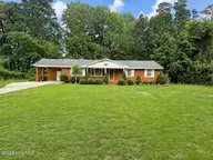 201 Forest Drive, La Grange, NC 28551 — 3-bedroom home in Eastwood, La Grange, NC, photo 3 of 22: 201 Forest Dr