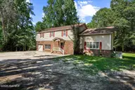 4606 Country Club Drive N, Wilson, NC 27896 — 5-bedroom home in Country Club Colony, Wilson, NC, photo 4 of 24: 04-4606 Country Club Dr N-4