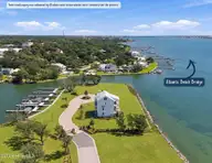 4709 3 S Shore Drive, Morehead City, NC 28557 — waterfront lot in Peltier Point, Morehead City, NC, photo 5 of 12: Convenient Location