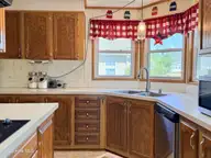 719 Nautical Court, Hampstead, NC 28443 — 2-bedroom manufactured home in Topsail Greens, Hampstead, NC, photo 18 of 58