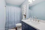 201 Mansfield Parkway, Morehead City, NC 28557 — 4-bedroom waterfront home in Morehead Bluffs, Morehead City, NC, photo 21 of 50: Downstairs Bathroom