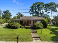 2411 E 5th Street, Greenville, NC 27858 — 4-bedroom home in College Heights, Greenville, NC, photo 20 of 48: 2-web-or-mls-DJI_0912