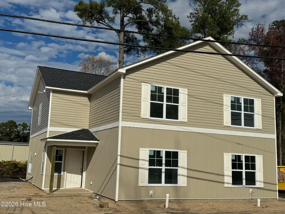 4515 Greenway Avenue, Wilmington, NC 28403 — 24-bedroom home in College Park, Wilmington, NC, photo 1 of 13