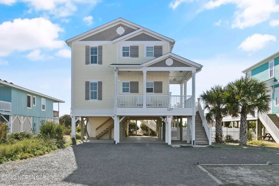 127 Ocean Boulevard W, Holden Beach, NC 28462 — 4-bedroom waterfront home in Holden Beach, Holden Beach, NC, photo 1 of 72: 127OceanBlvdW - 2